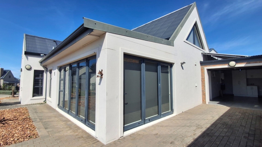 3 Bedroom Property for Sale in Hartenbos Central Western Cape